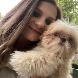 Meet your Posher, Dakota